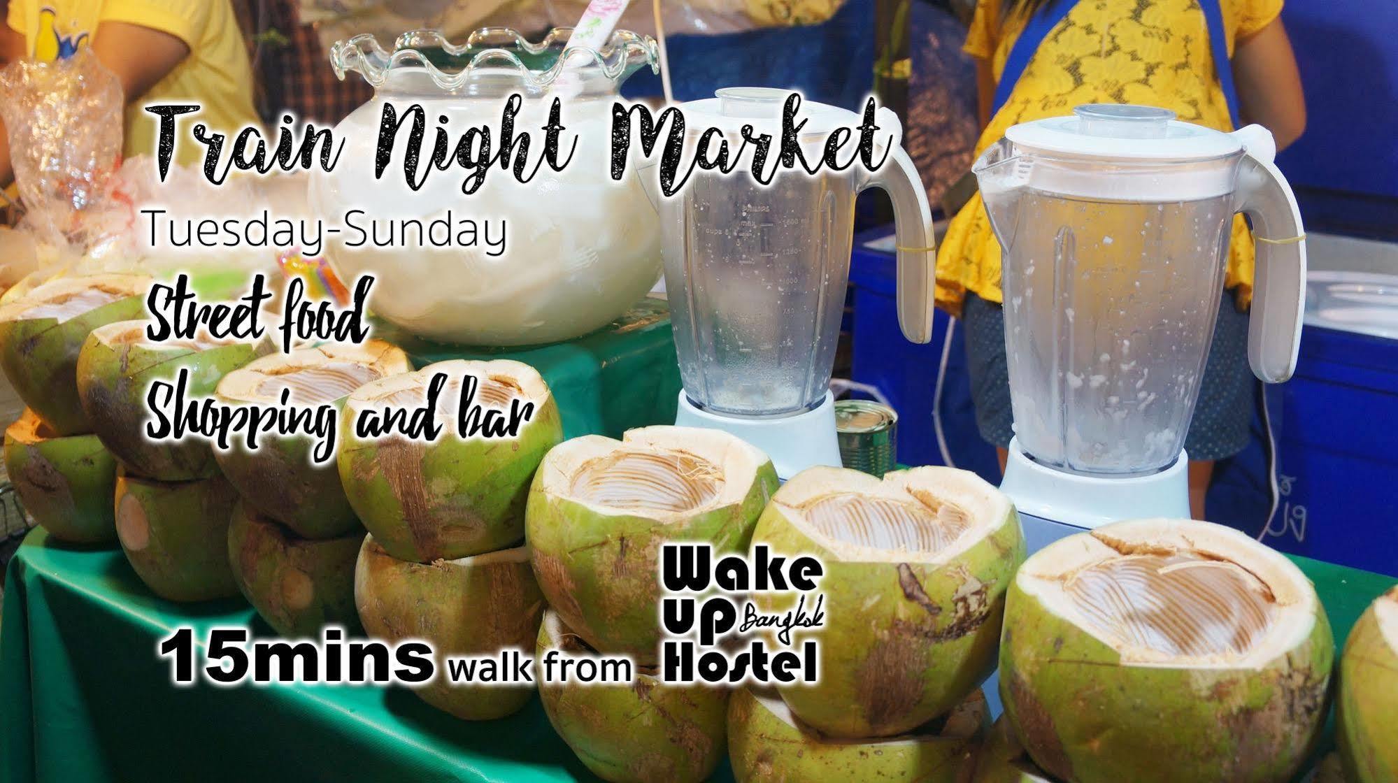 Wake Up Hostel Bangkok Dış mekan fotoğraf