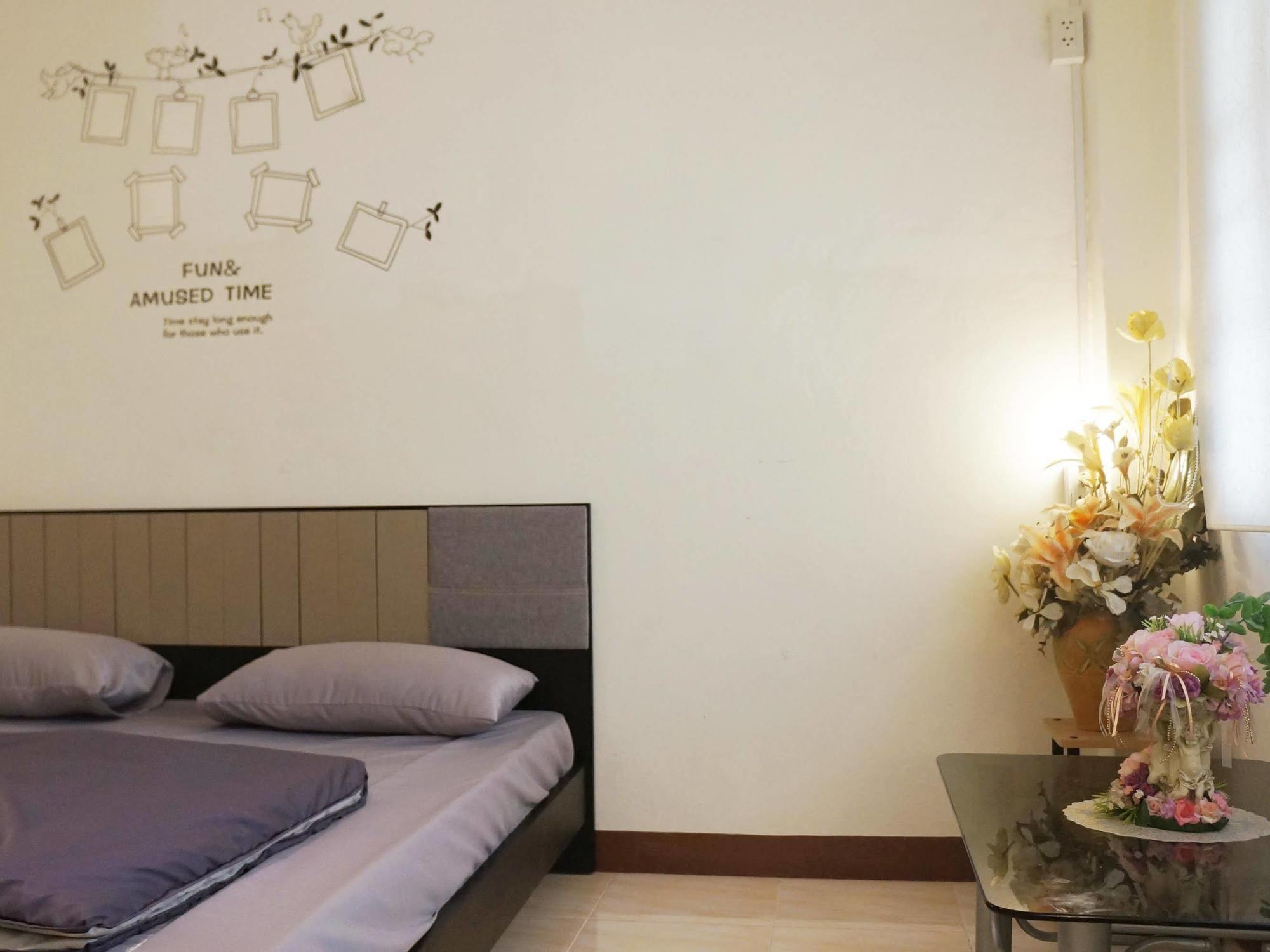 Wake Up Hostel Bangkok Dış mekan fotoğraf